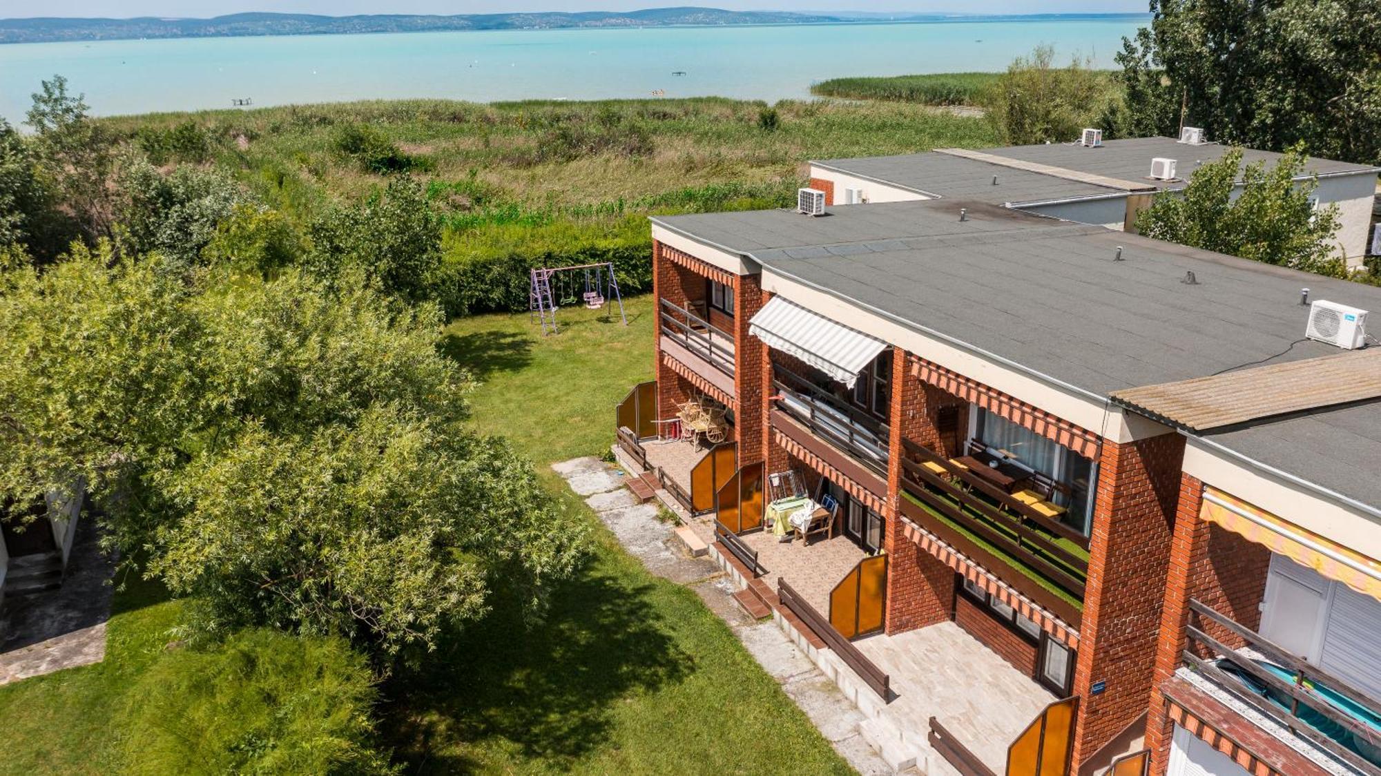 Balatonic Apartman Zamárdi Exterior foto